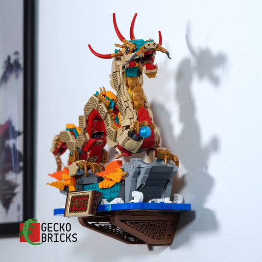 LEGO® Chinese Festivals Auspicious Dragon 80112 zwevend aan de muur met premium wandbeugel - aanzicht 2