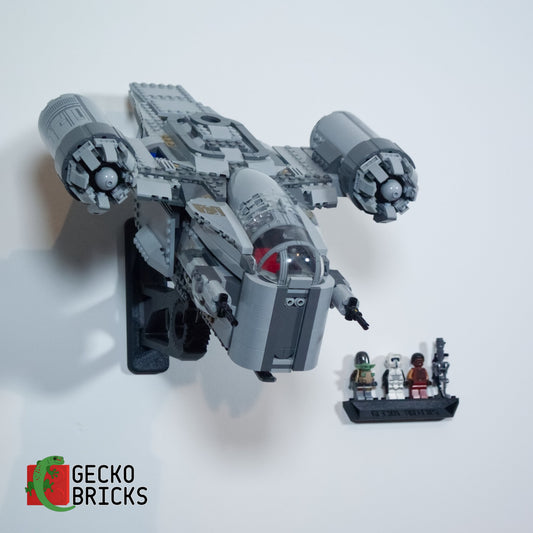 LEGO® Star Wars The Mandalorian Razor Crest 75292 zwevend aan de muur met premium wandbeugel - aanzicht 2