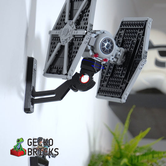 LEGO® Star Wars TIE Fighter & X-Wing Mash-up 75393 zwevend aan de muur met premium wandbeugel - aanzicht 2