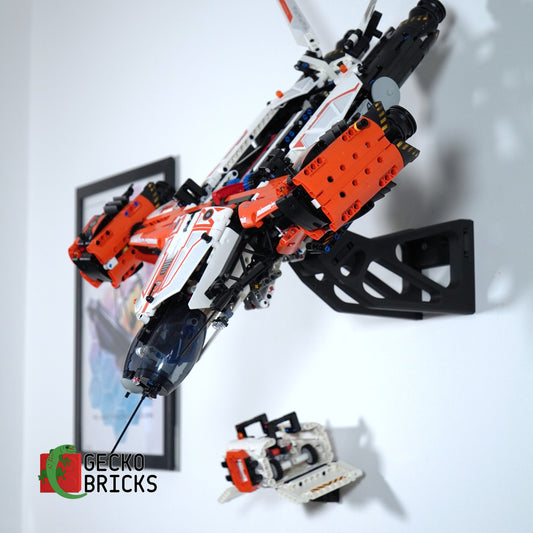 LEGO® Technic VTOL Heavy Cargo Spaceship 42181 zwevend aan de muur met premium wandbeugel - aanzicht 2