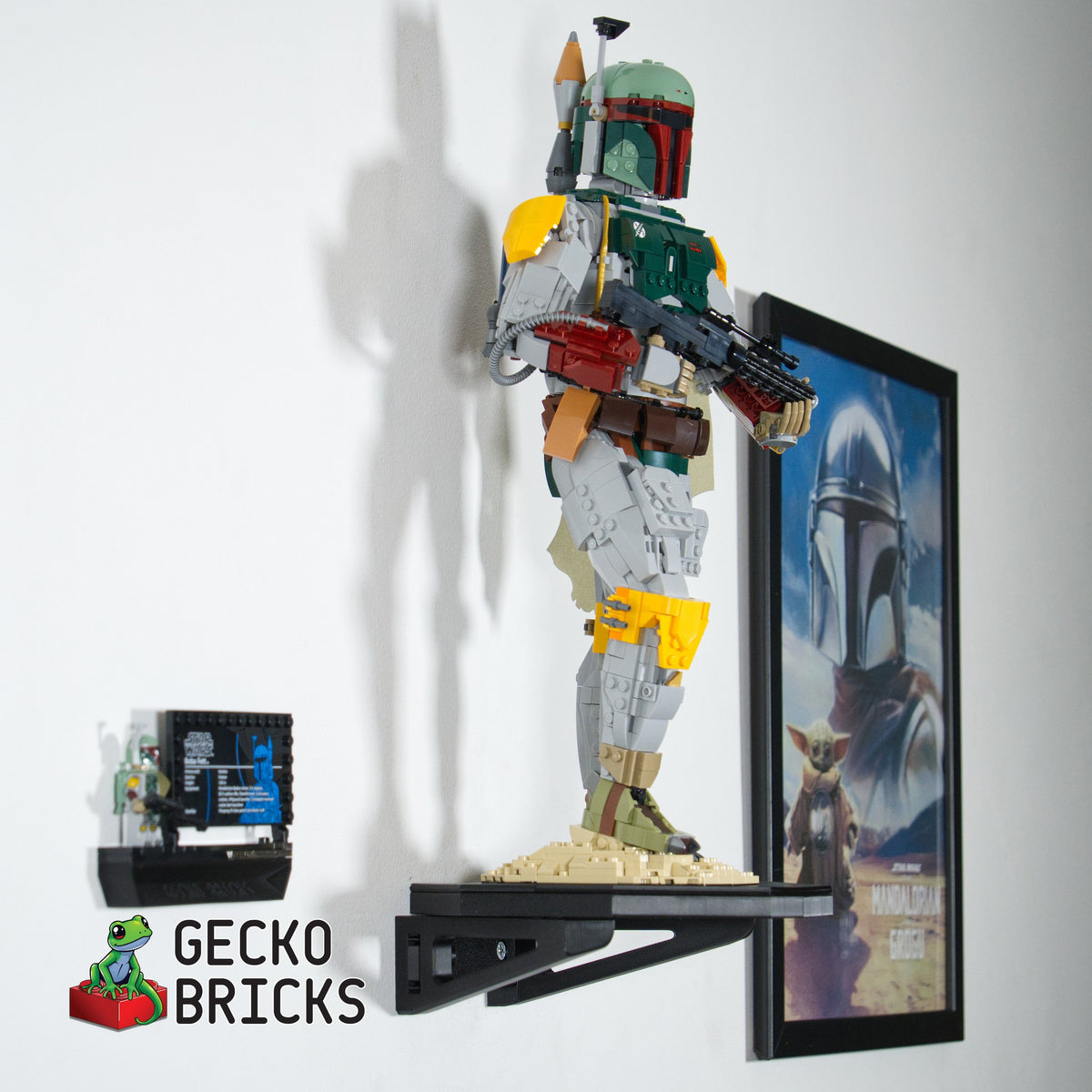 LEGO® Boba Fett 75455 aan de muur met premium wandbeugel - vooraanzicht
