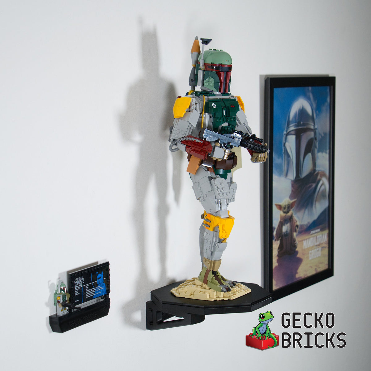 LEGO® Boba Fett 75455 zwevend aan de muur met premium wandbeugel - aanzicht 2