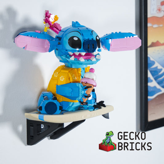 LEGO® Disney Stitch 43249 zwevend aan de muur met premium wandbeugel - aanzicht 2