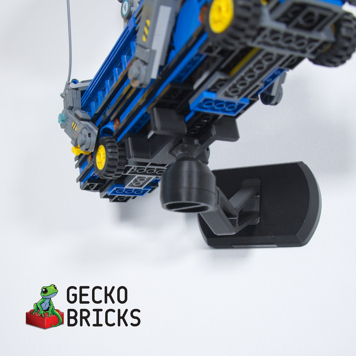 LEGO® Fortnite Battle Bus 77073 zwevend aan de muur met premium wandbeugel - aanzicht 6