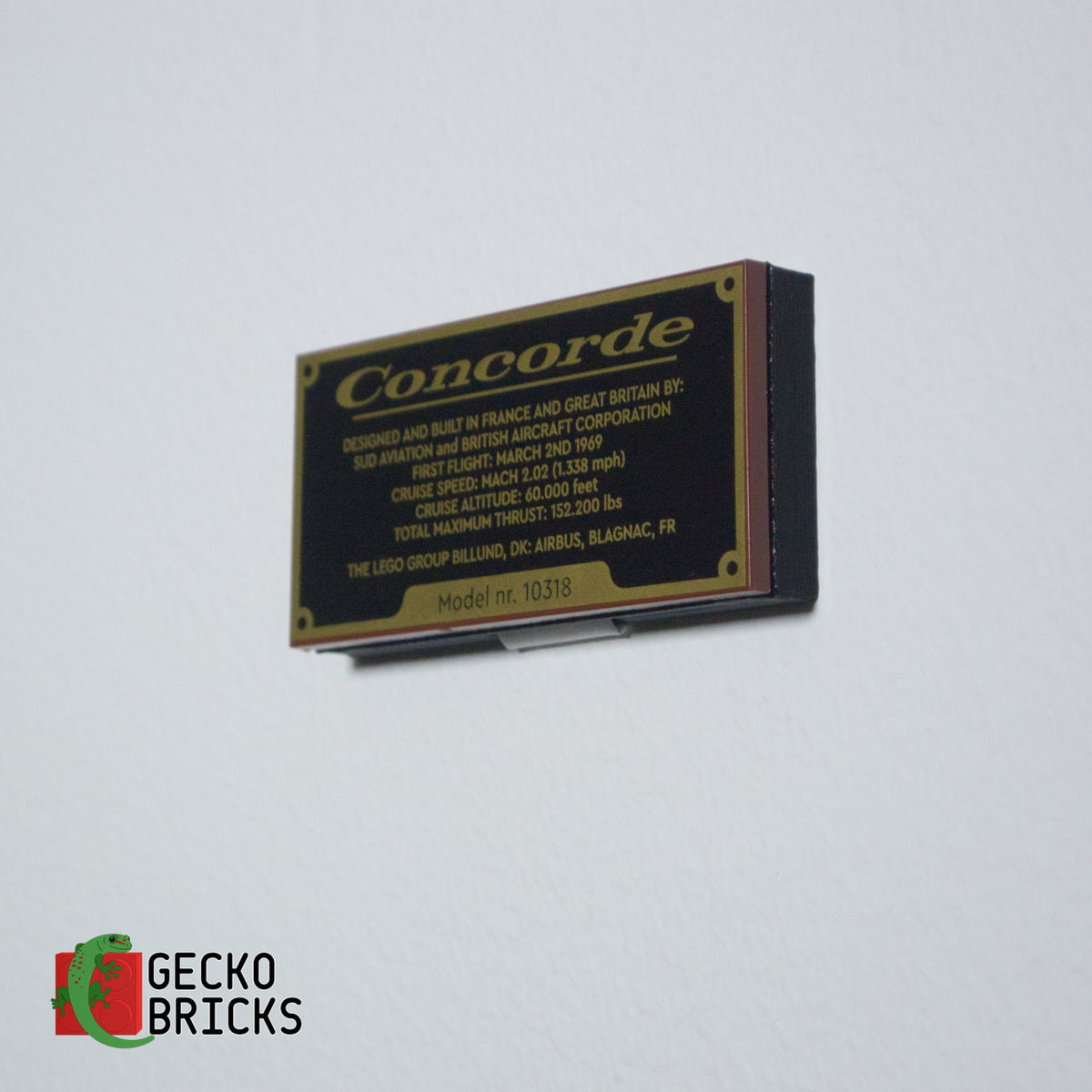 LEGO® Icons Concorde 10318 zwevend aan de muur met premium wandbeugel - aanzicht 8