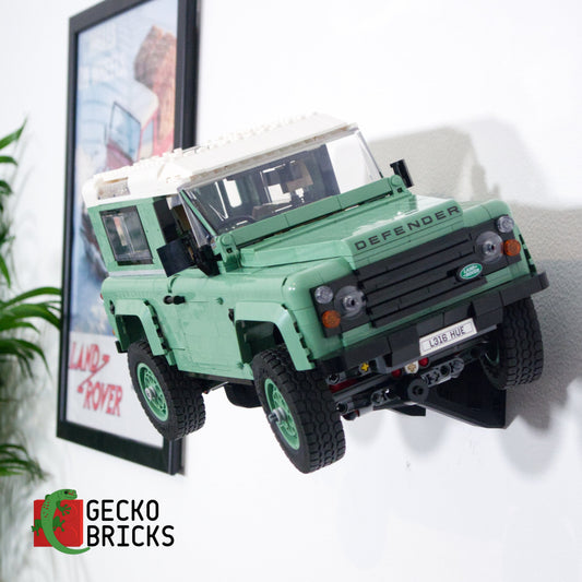 LEGO® Icons Land Rover Classic Defender 90 10317 aan de muur met premium wandbeugel - vooraanzicht