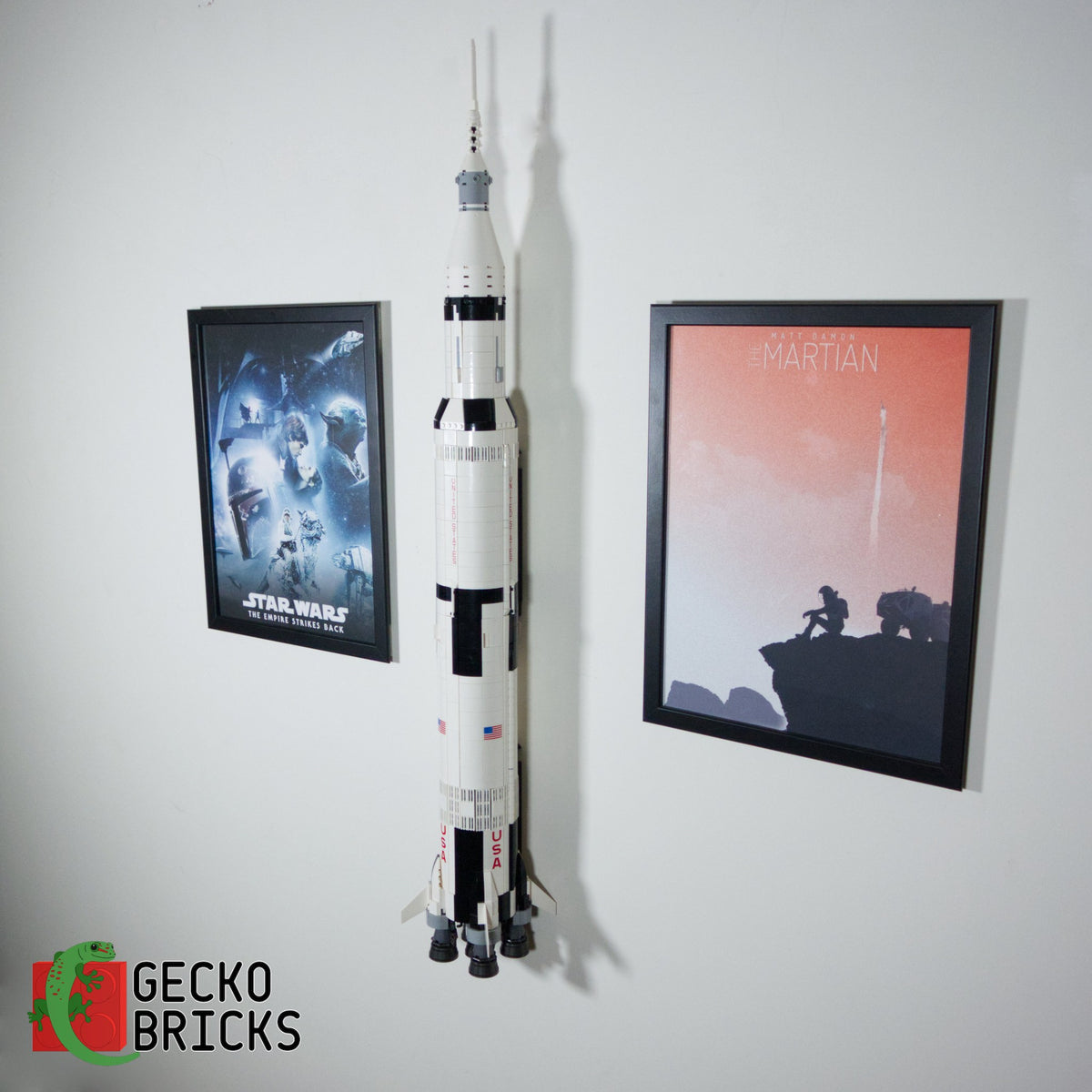 LEGO® Ideas NASA Apollo Saturn V 92176 / 21309 on the wall with premium wall mount - front view