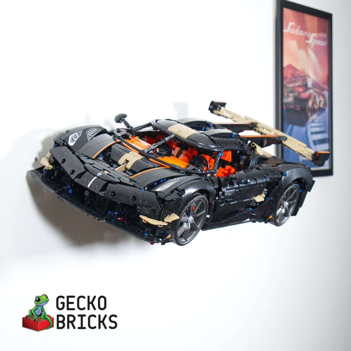 LEGO® Koenigsegg Sadair's Spear 42232 zwevend aan de muur met premium wandbeugel - aanzicht 2
