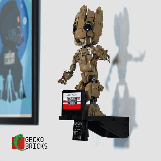 LEGO® Marvel I am Groot 76217 aan de muur met premium wandbeugel - vooraanzicht