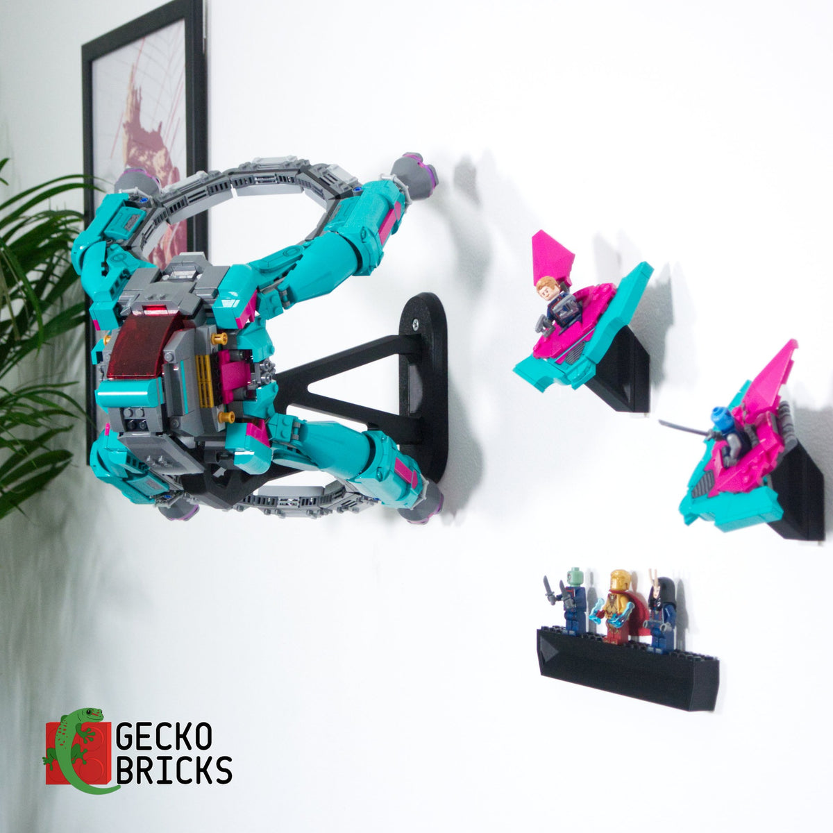 LEGO® Marvel The New Guardians' Ship 76255 zwevend aan de muur met premium wandbeugel - aanzicht 5
