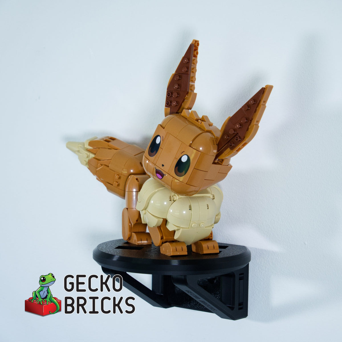 LEGO® Pokémon Eevee 72151 zwevend aan de muur met premium wandbeugel - aanzicht 5