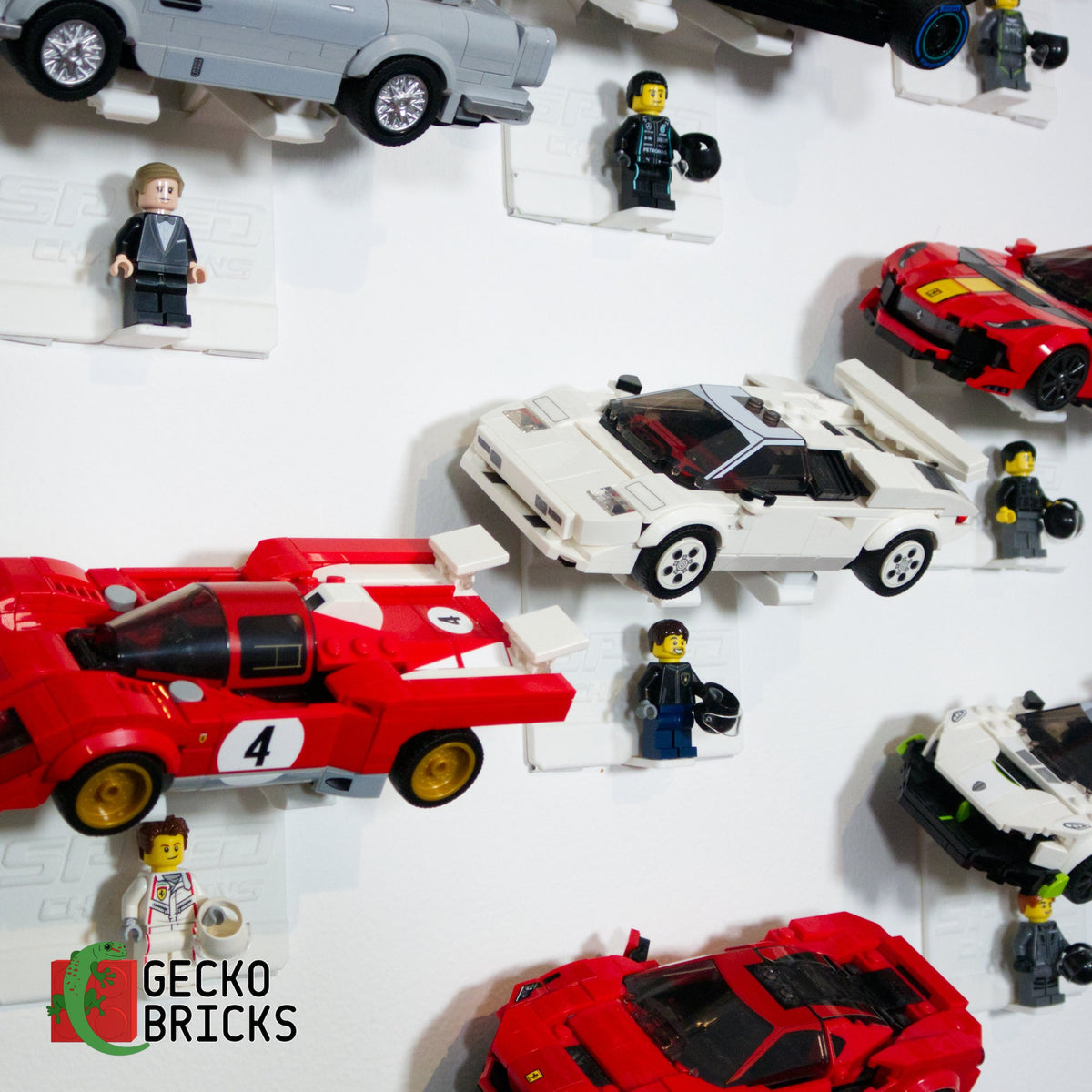 LEGO® Speed Champions Wandbeugel zwevend aan de muur met premium wandbeugel - aanzicht 6