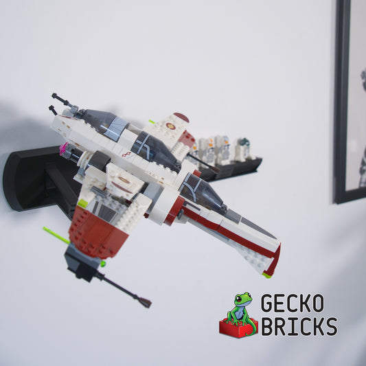 LEGO® Star Wars ARC-170 Starfighter 75402 zwevend aan de muur met premium wandbeugel - aanzicht 2