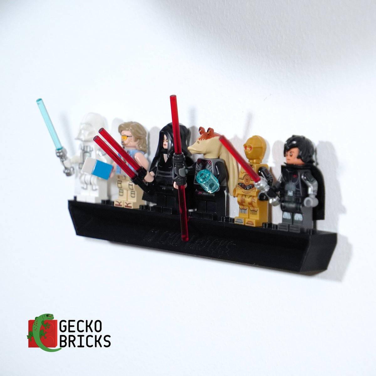 LEGO® Star Wars Dark Falcon 75389 zwevend aan de muur met premium wandbeugel - aanzicht 7