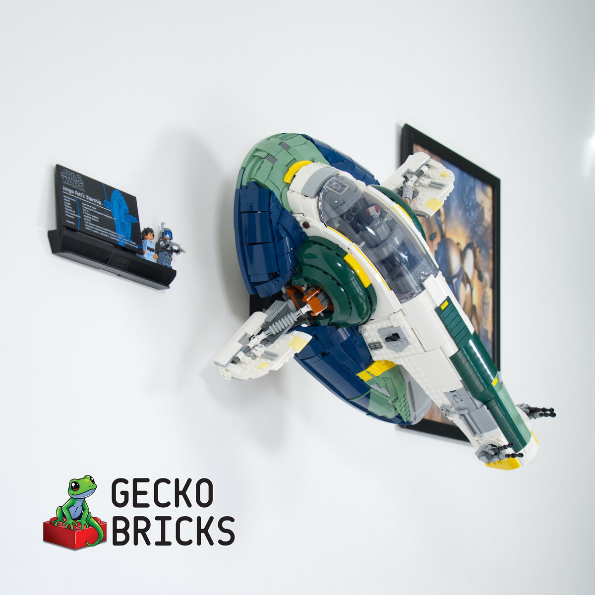 LEGO® Star Wars Jango Fett's Starship 75409 zwevend aan de muur met premium wandbeugel - aanzicht 6