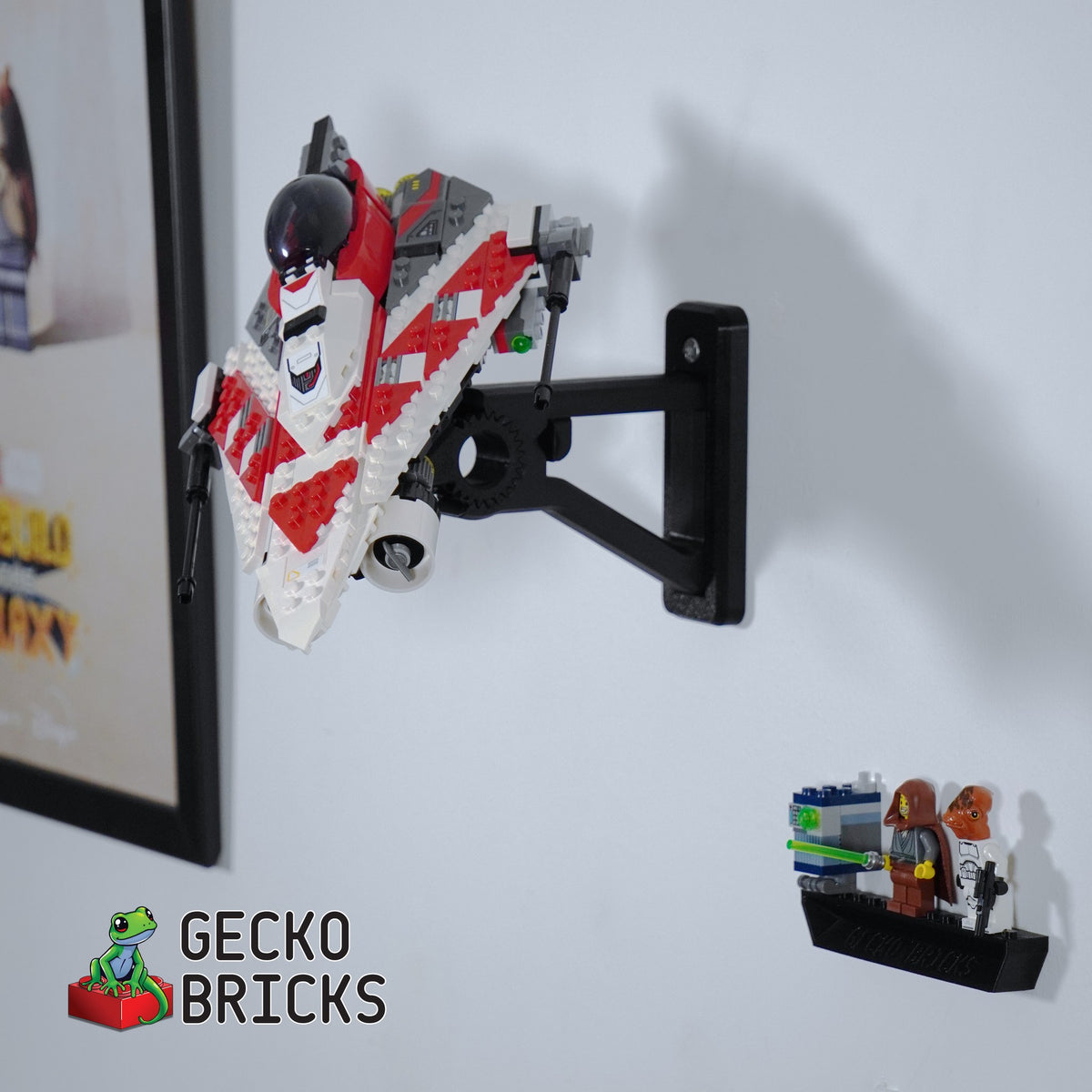 LEGO® Star Wars Jedi Bob's Starfighter 75388 zwevend aan de muur met premium wandbeugel - aanzicht 3