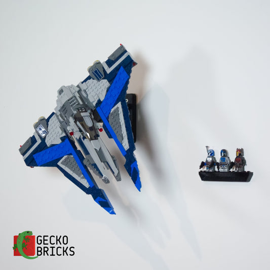 LEGO® Star Wars Mandalorian Starfighter 75316 zwevend aan de muur met premium wandbeugel - aanzicht 2