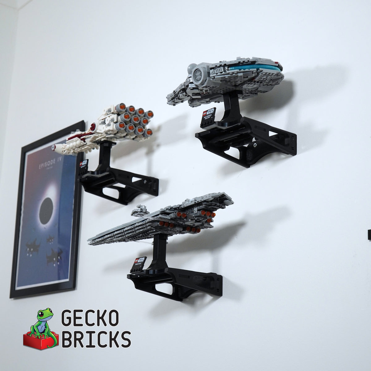 LEGO® Star Wars Midi-scale Wandbeugel zwevend aan de muur met premium wandbeugel - aanzicht 3