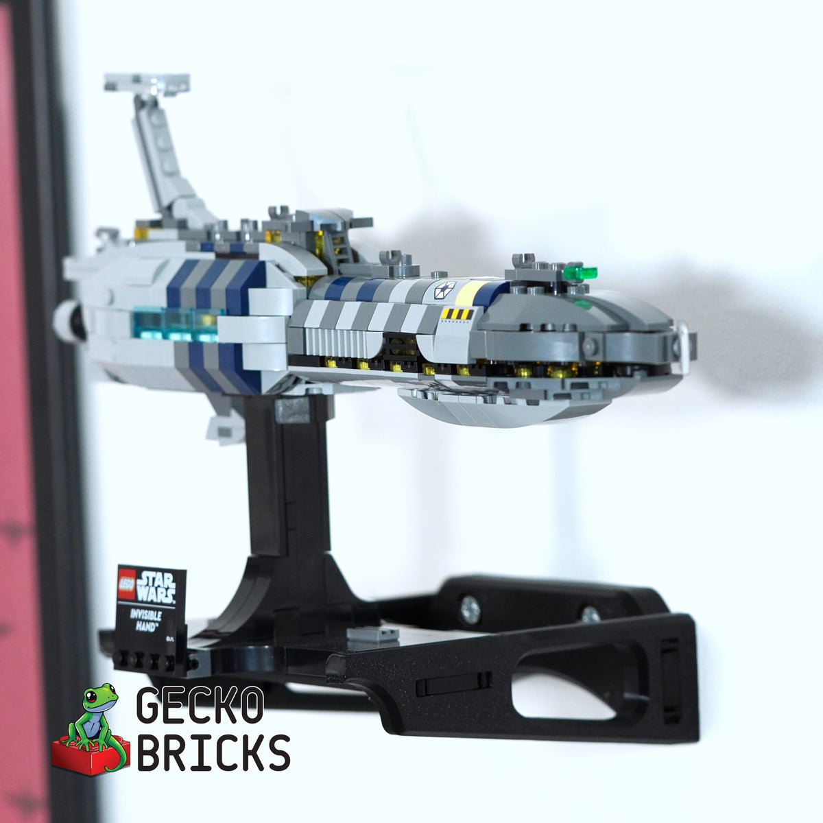 LEGO® Star Wars Midi-scale Wandbeugel zwevend aan de muur met premium wandbeugel - aanzicht 6