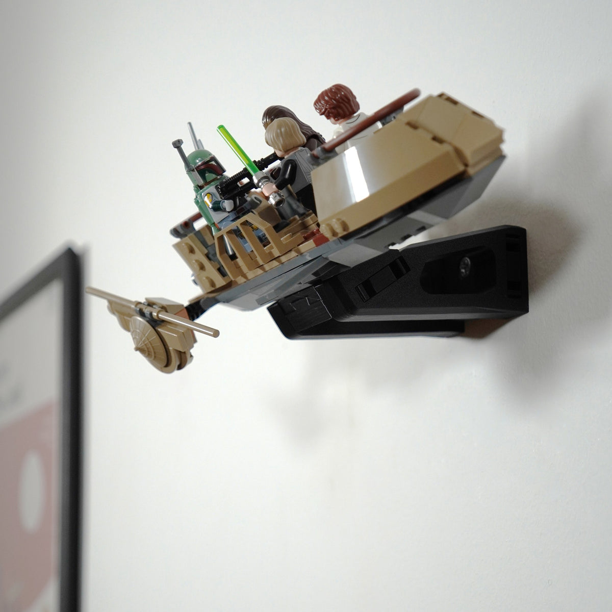 LEGO® Star Wars Sarlacc Pit Diorama zwevend aan de muur met premium wandbeugel - aanzicht 4