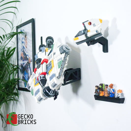 LEGO® Star Wars The Ghost & Phantom II 75357 aan de muur met premium wandbeugel - vooraanzicht