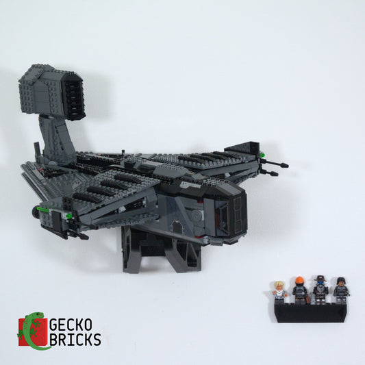LEGO® Star Wars The Justifier 75323 aan de muur met premium wandbeugel - vooraanzicht