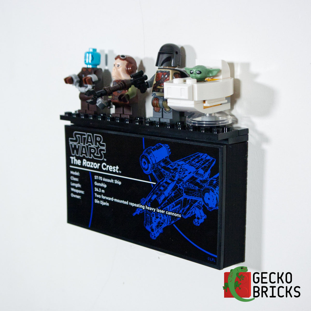 LEGO® Star Wars UCS Razor Crest 75331 zwevend aan de muur met premium wandbeugel - aanzicht 7