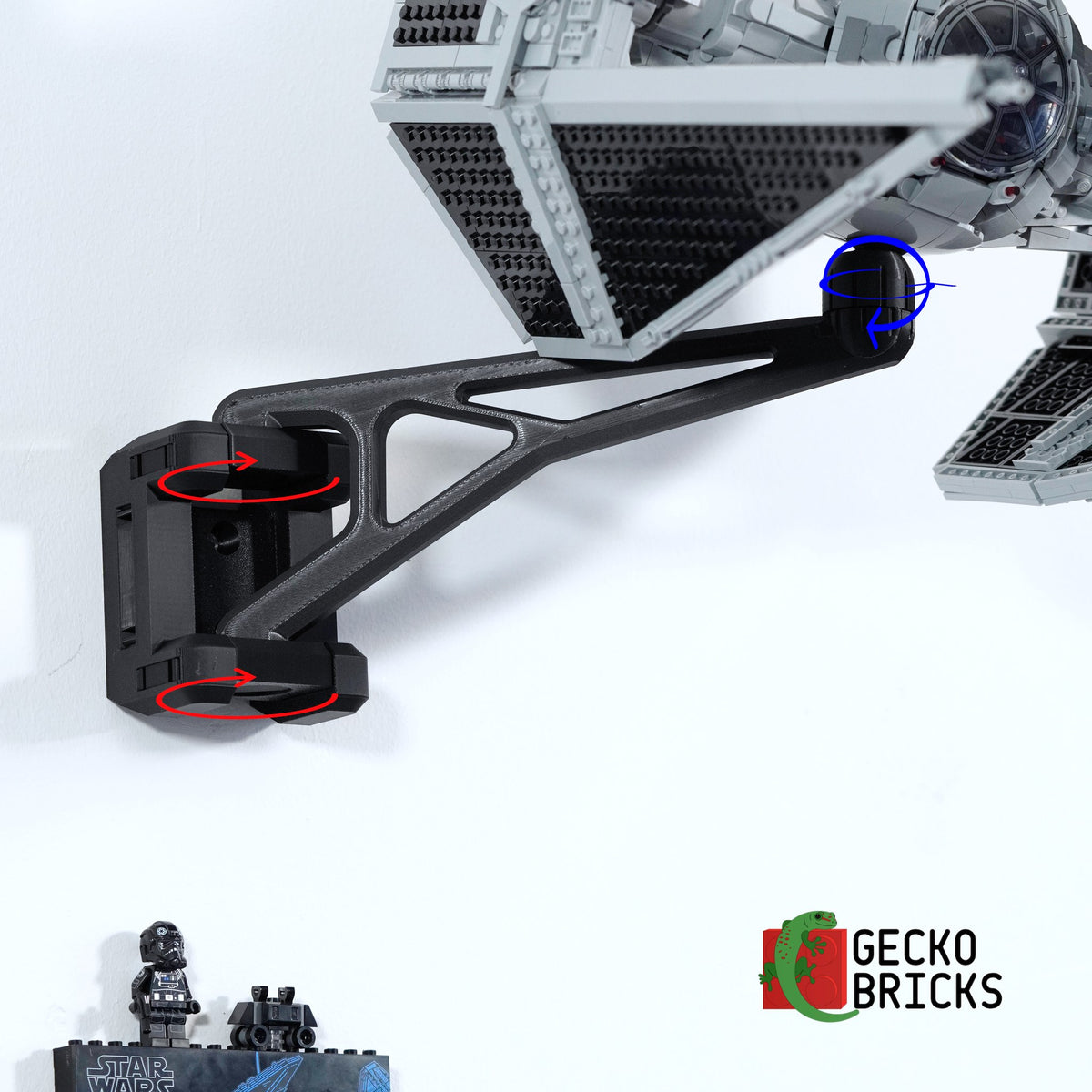 LEGO® Star Wars UCS TIE Interceptor 75382 zwevend aan de muur met premium wandbeugel - aanzicht 5
