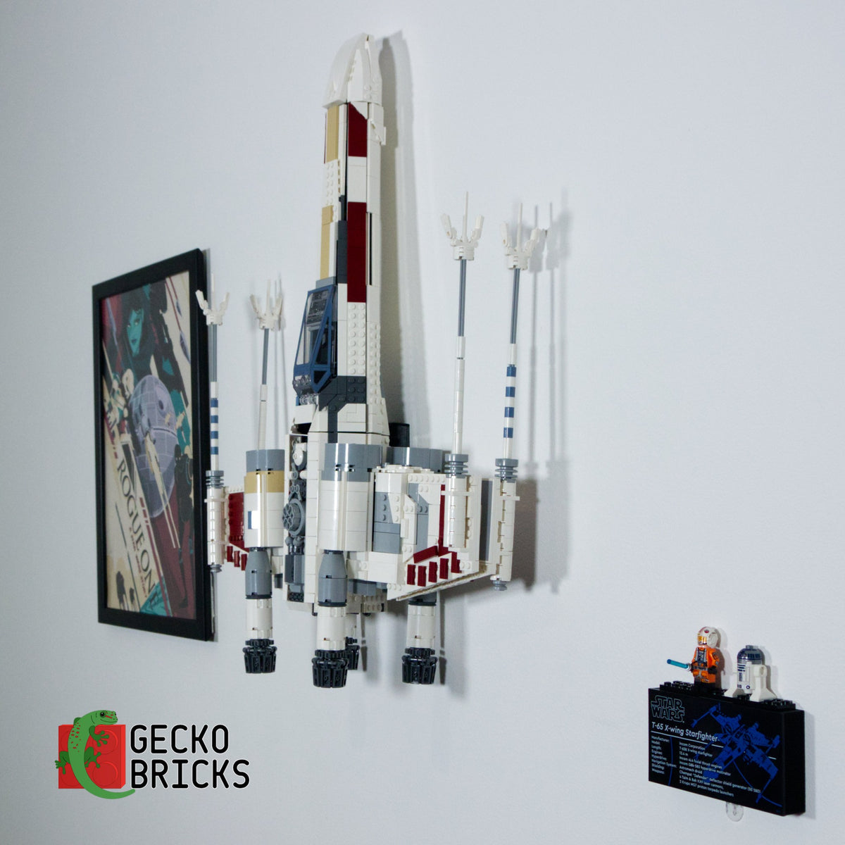 LEGO® Star Wars UCS X-Wing Starfighter 75355 vlak aan de muur met wandbeugel - 1