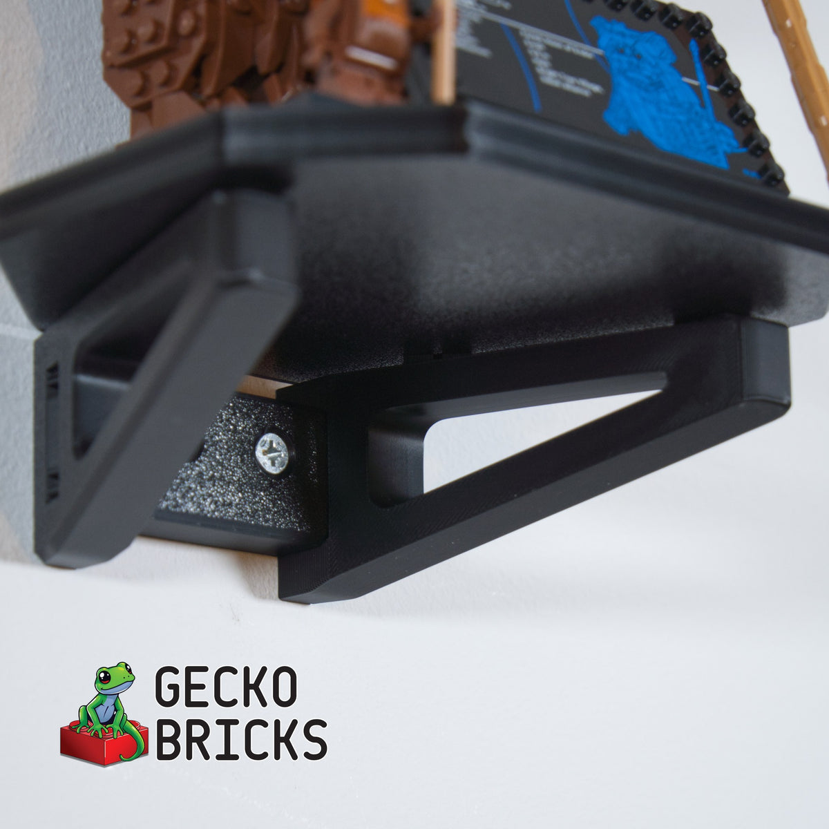 LEGO® Star Wars Wicket the Ewok 75430 zwevend aan de muur met premium wandbeugel - aanzicht 6