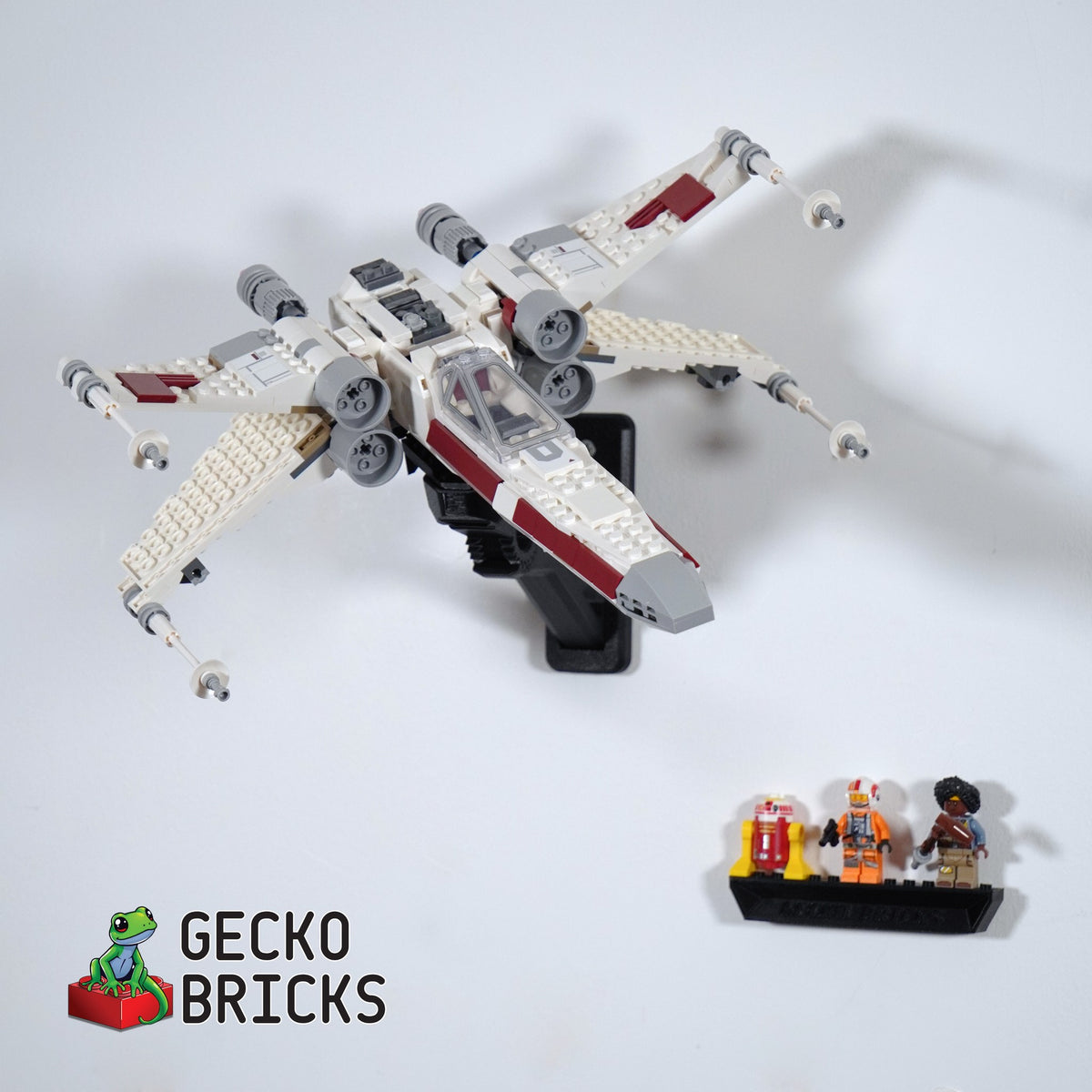LEGO® Star Wars X-Wing & TIE Fighter Mash-up 75393 zwevend aan de muur met premium wandbeugel - aanzicht 2