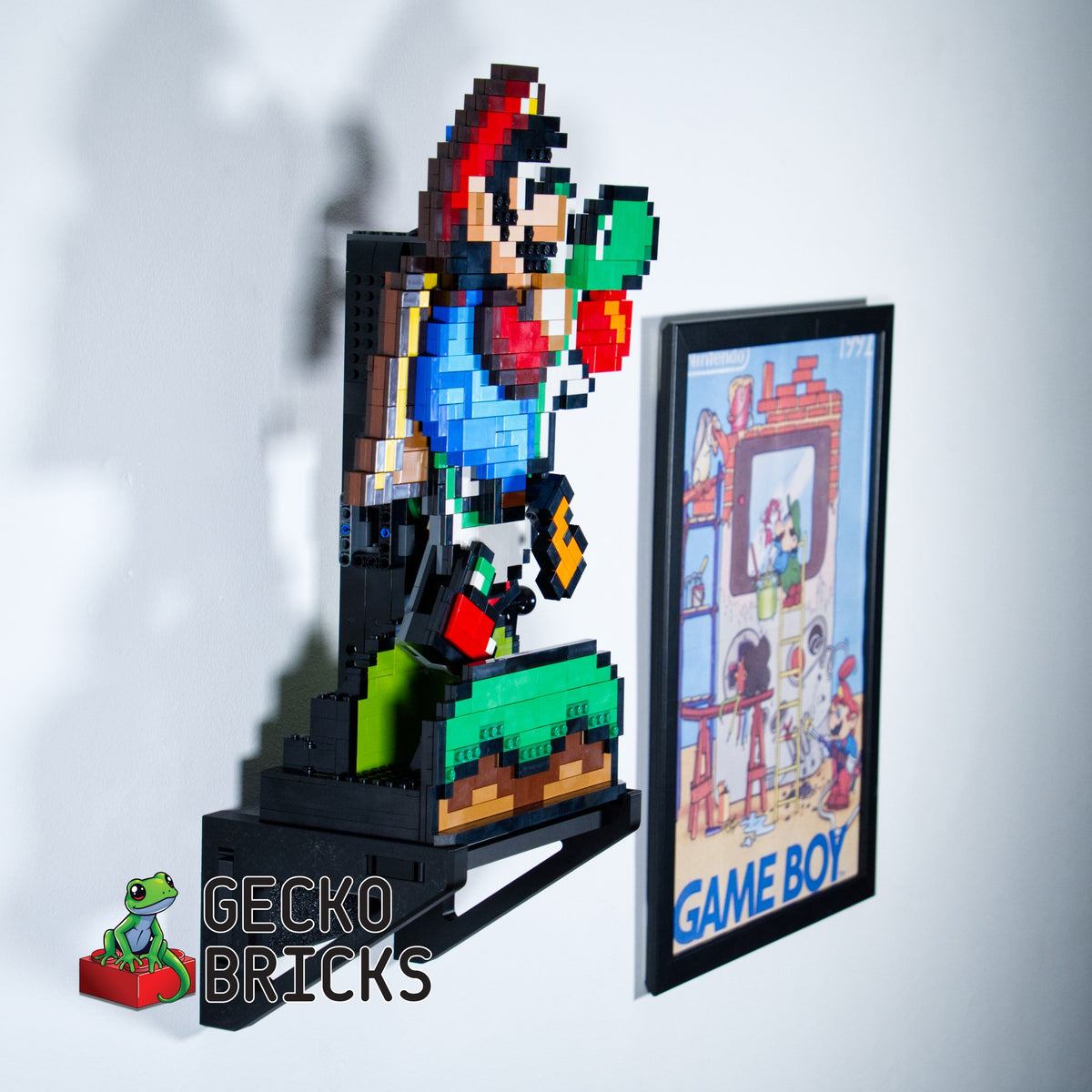 LEGO® Super Mario & Yoshi 71438 zwevend aan de muur met premium wandbeugel - aanzicht 3