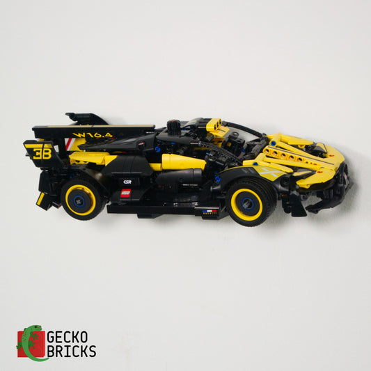 LEGO® Technic Bugatti Bolide 42151 zwevend aan de muur met premium wandbeugel - aanzicht 2