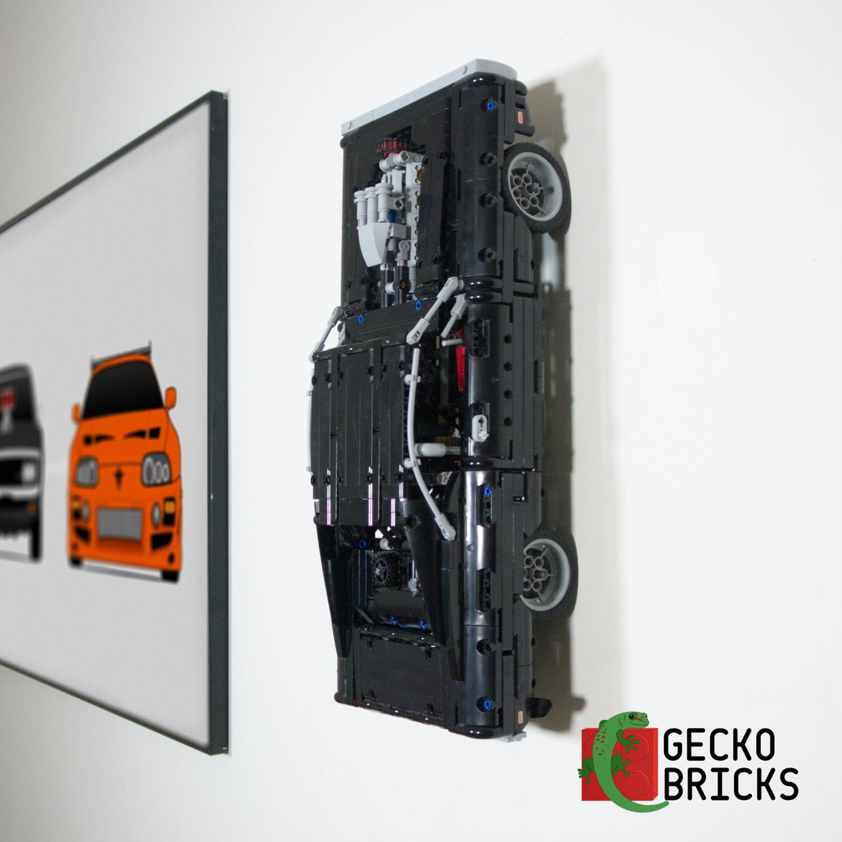 LEGO® Technic Dom's Dodge Charger 42111 vlak aan de muur met wandbeugel - 1