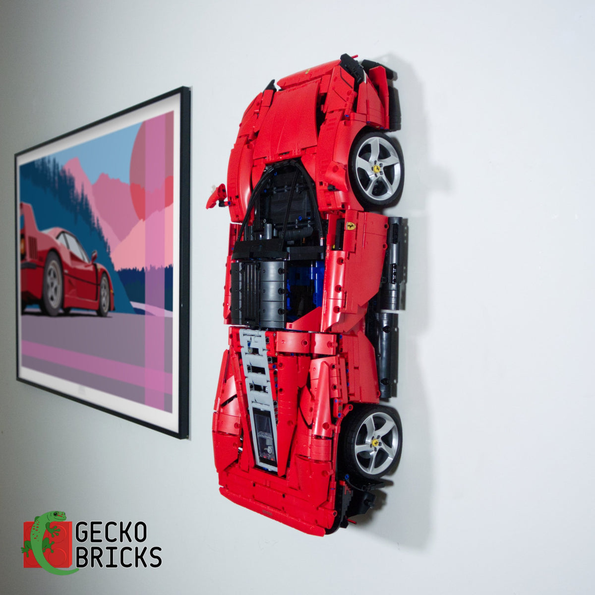 LEGO® Technic Ferrari Daytona SP3 42143 vlak aan de muur met wandbeugel - 1