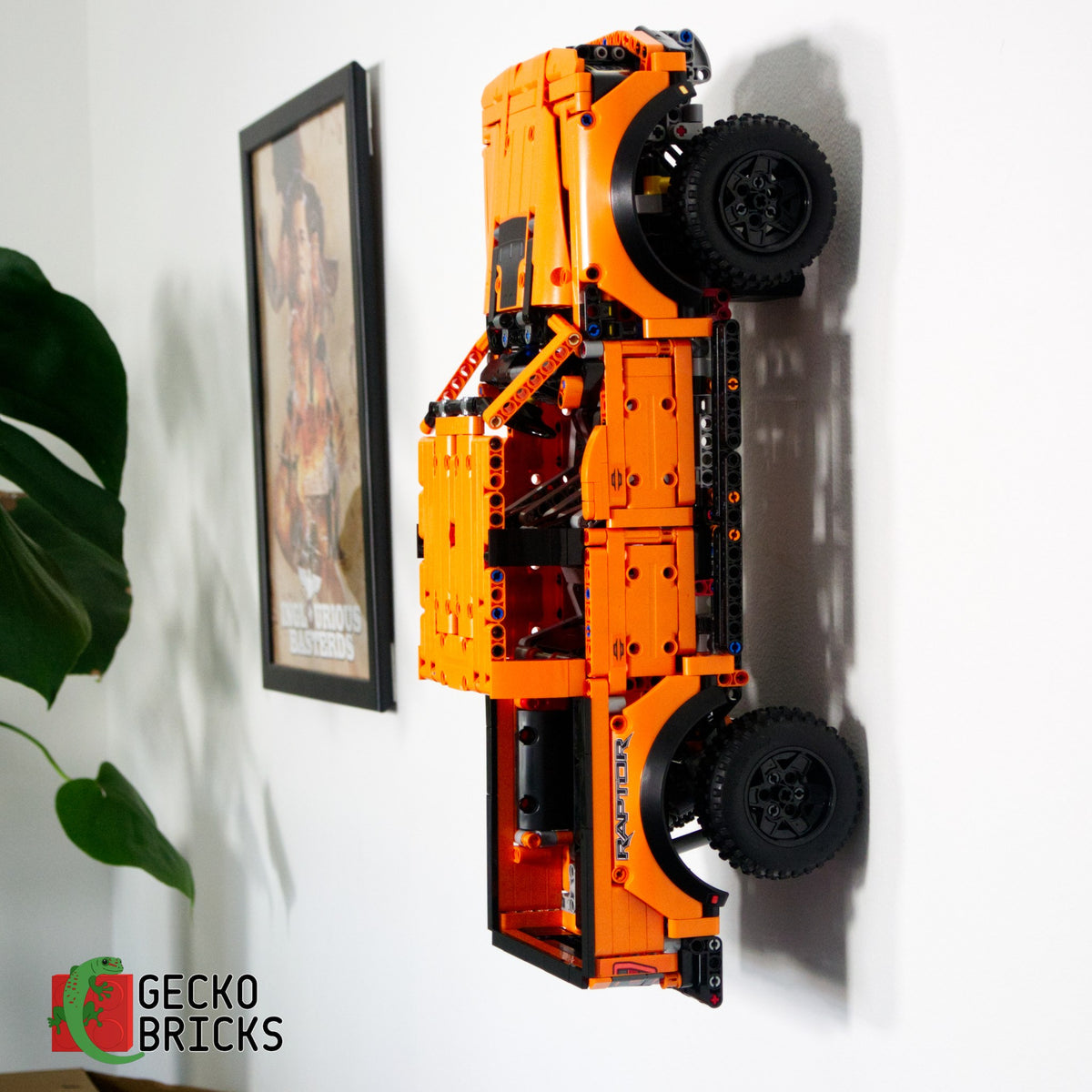 LEGO® Technic Ford F-150 Raptor 42126 vlak aan de muur met wandbeugel - 1
