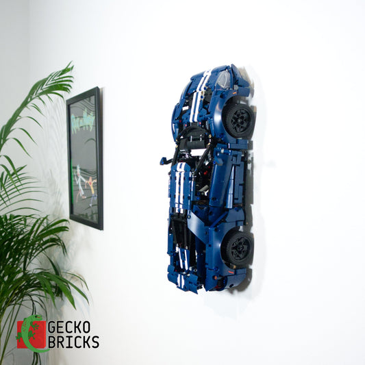 LEGO® Technic Ford GT 42145 vlak aan de muur met wandbeugel - 1