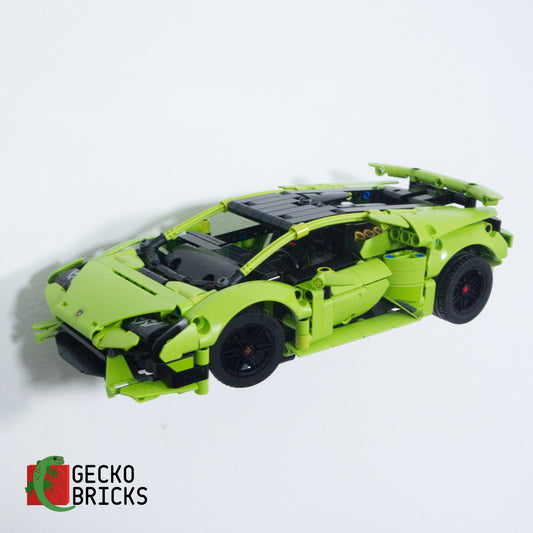LEGO® Technic Lamborghini Huracán Tecnica 42161 aan de muur met premium wandbeugel - vooraanzicht