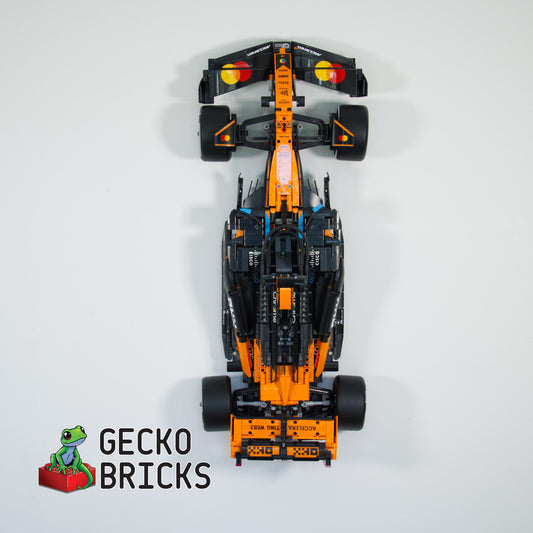 LEGO® Technic McLaren MCL39 F1 42228 vlak aan de muur met wandbeugel - 2