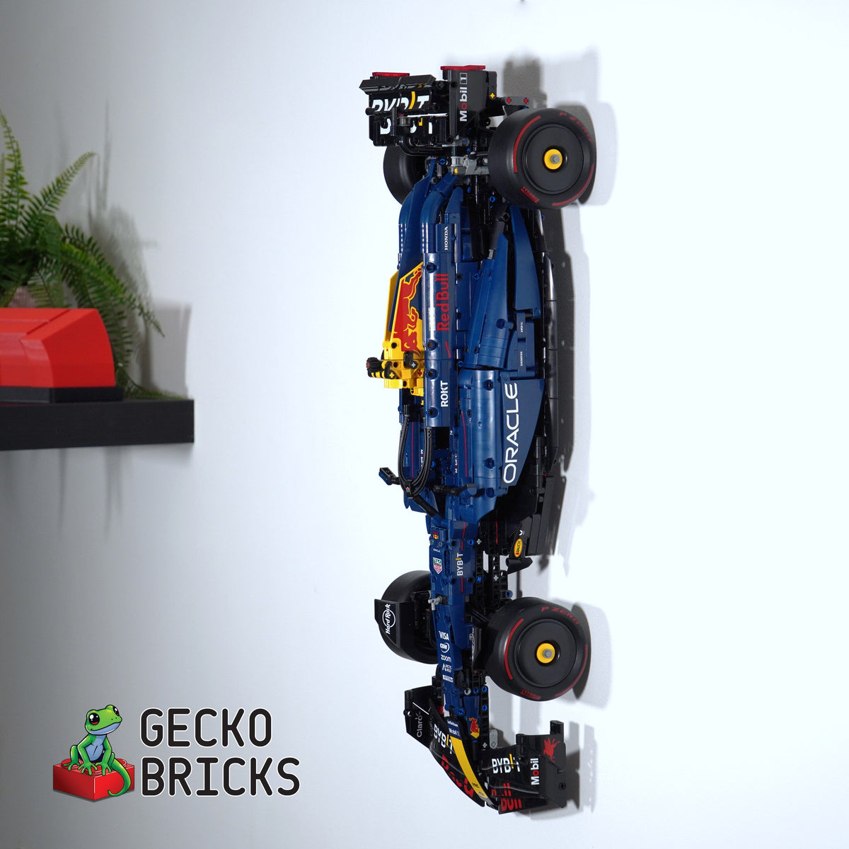 LEGO® Technic Oracle Red Bull Racing RB20 F1 42206 vlak aan de muur met wandbeugel - 1